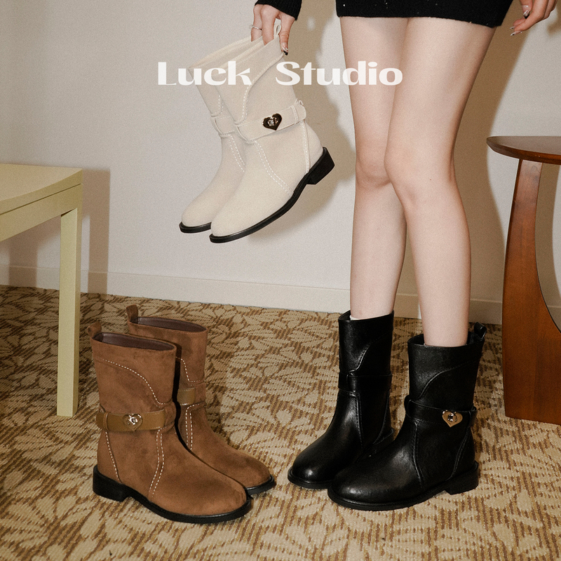 Lucky Said~ Sweet and Cool Heart-Shaped Buckle Thick-Soled Martin Boots for Women, British Style Chunky Heel Short Western Cowboy Boots for Autumn Lucky Said~ Sweet and Cool Heart-Shaped Buckle Thick-Soled Martin Boots for Women, British Style Chunky Heel Short Western Cowboy Boots for Autumn