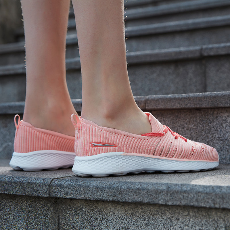 Sprandi 斯潘迪 超轻透气网面 一脚套 女式休闲跑步鞋 天猫优惠券折后¥159包邮(¥339-180)4色可选