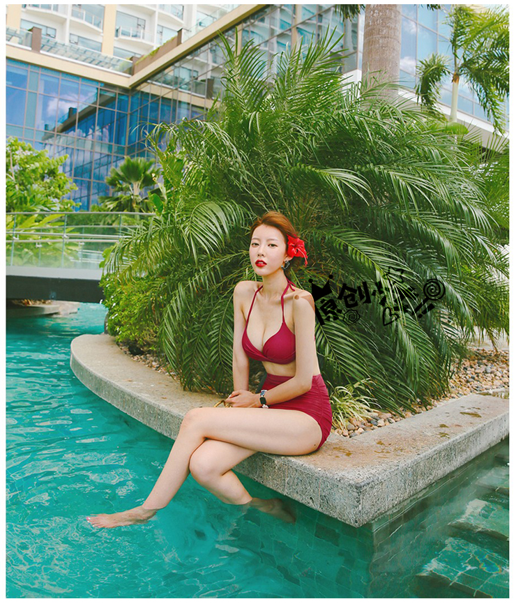 2019 Spring/Summer Red Sexy Swimsuit + Silky Coat M