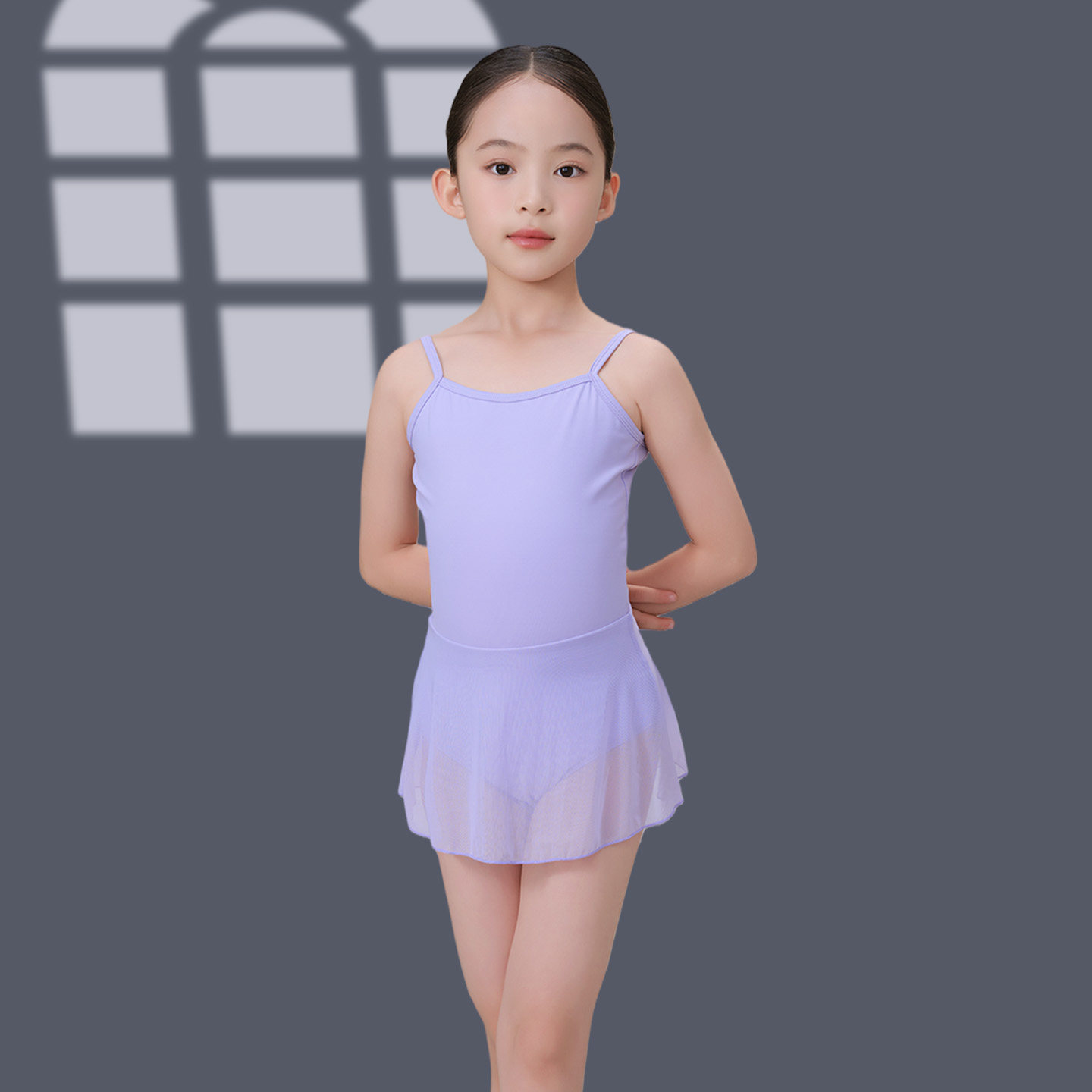 飞儿舞蹈服厂的LOGO