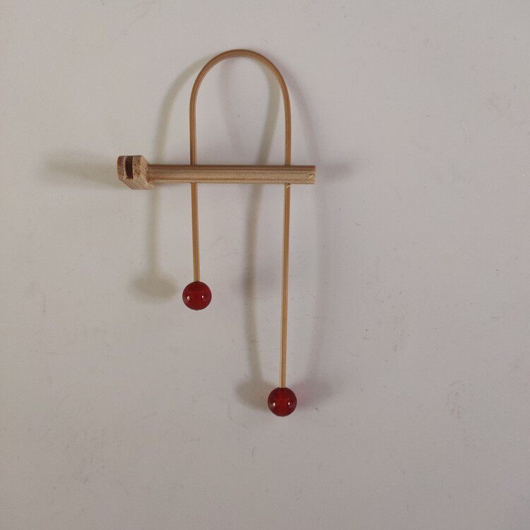 Bird cage anti-station food bowl artifact thrush indigo chin red embroidered eyes blocking food blocking water hyacinth water drop food blocking water