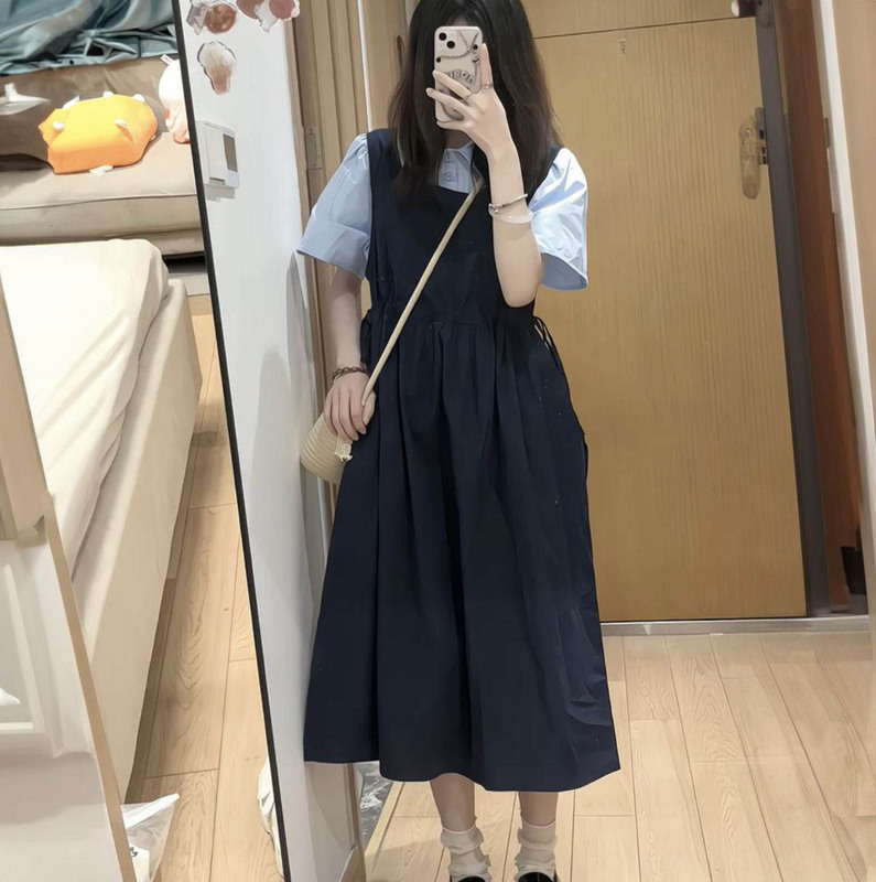 Summer New Korean Style Preppy Waist-Cinching Slimming Square Neckline Suspender Dress for Female Students Paired with a Blue Shirt Summer New Korean Style Preppy Waist-Cinching Slimming Square Neckline Suspender Dress for Female Students Paired with a Blue Shirt