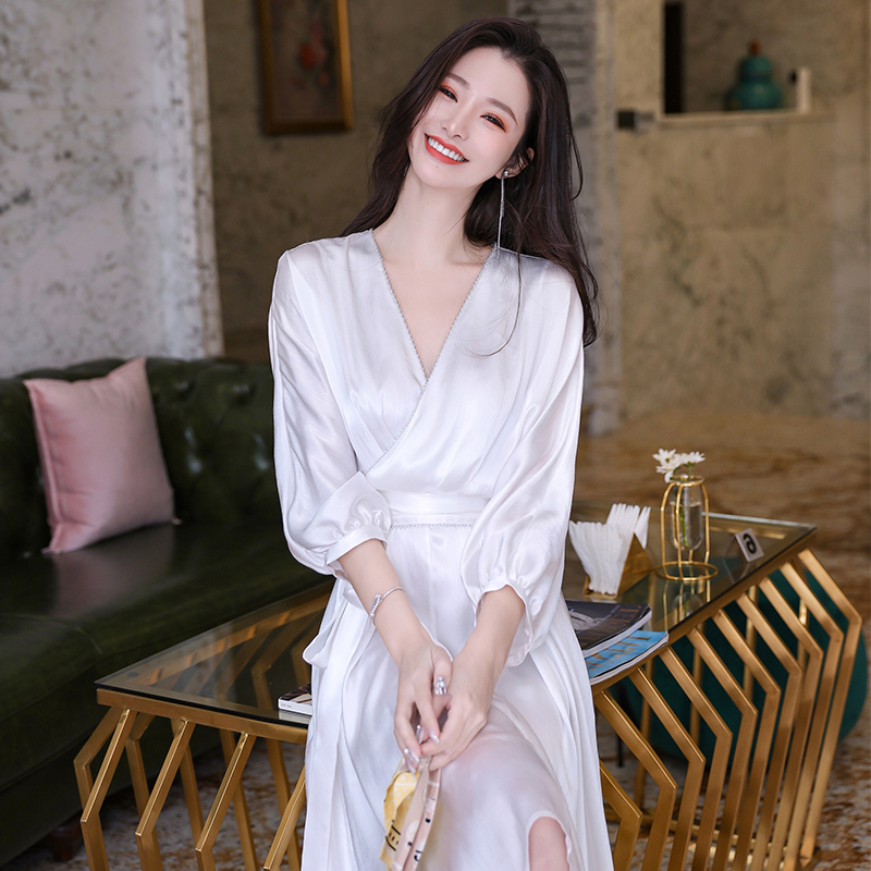 2026 Early Spring Socialite-Style French High-End Satin Waist-Cinching Dress, Light and Mature Style, Goddess-Like Elegant, Slimming Dress 2026 Early Spring Socialite-Style French High-End Satin Waist-Cinching Dress, Light and Mature Style, Goddess-Like Elegant, Slimming Dress