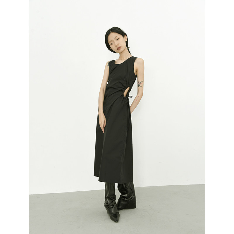 2023 summer shirring hollow little black dress straps adjustable elegant sexy slim dress minimalist dark solid color