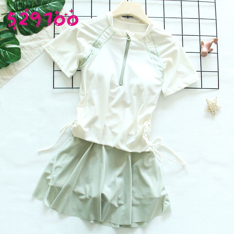 Children's Stylish Swimsuit for Girls, Two-Piece, 2026 New Model, Conservative Swimwear for Girls in Middle and High School, Swimming Training Swimwear