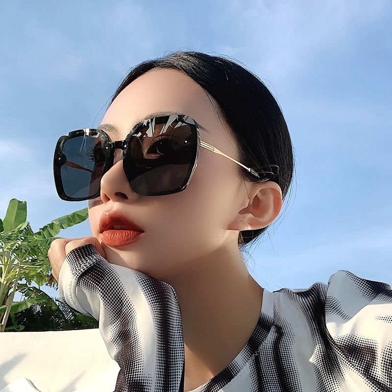 2021 new net red square fashion long face glasses polarized sunglasses large frame beach vacation sunglasses ladies trend