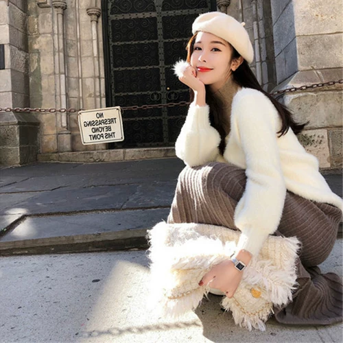 Демисезонный свежий комплект, пуховик, свитер, яркий броский стиль