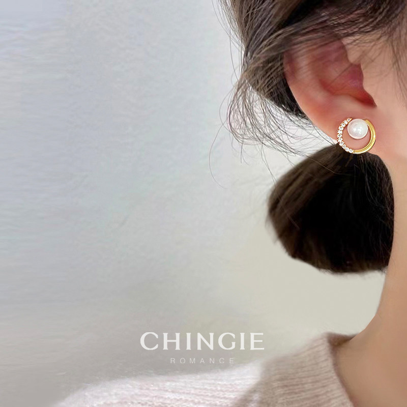 Pearl Earrings Clip Woman Without Earl High Level Sensation Small Crowdite Beaded Pearl Silver Tinder Asymmetrical Mosquito Coil Ear Clip