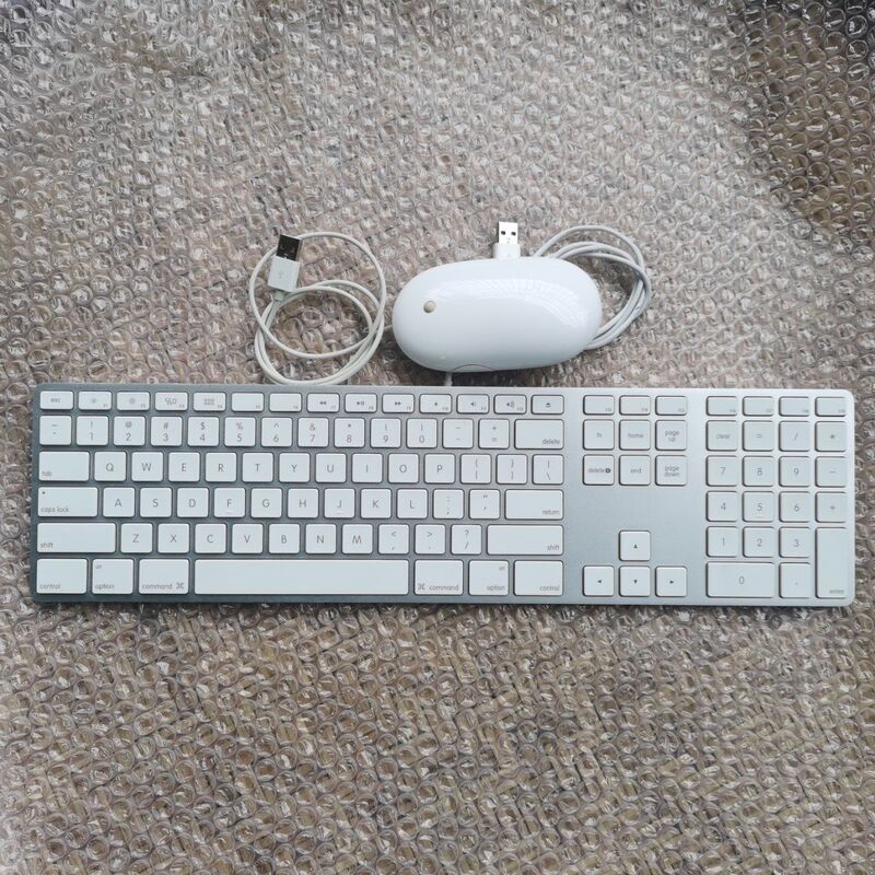 Apple Apple G6 Wired External Aluminum Alloy Wired Full Keyboard with Numeric Keypad Mouse Standard Edition Apple Apple G6 Wired External Aluminum Alloy Wired Full Keyboard with Numeric Keypad Mouse Standard Edition