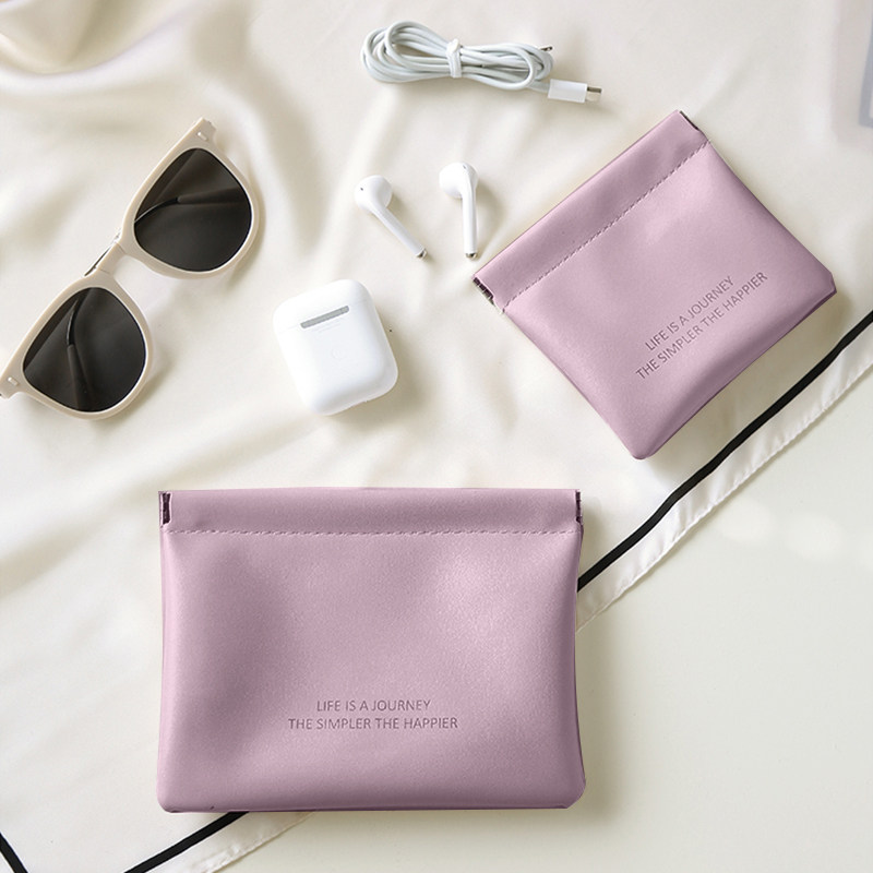 The bag 2022 new travel senior change wallet small collection packet red envelope with mini makeup bag