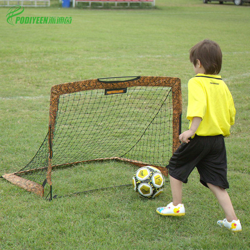 Portable foot ball door Children can fold mobile training net frame Indoor outdoor Easy Five Man Competition Little ball door
