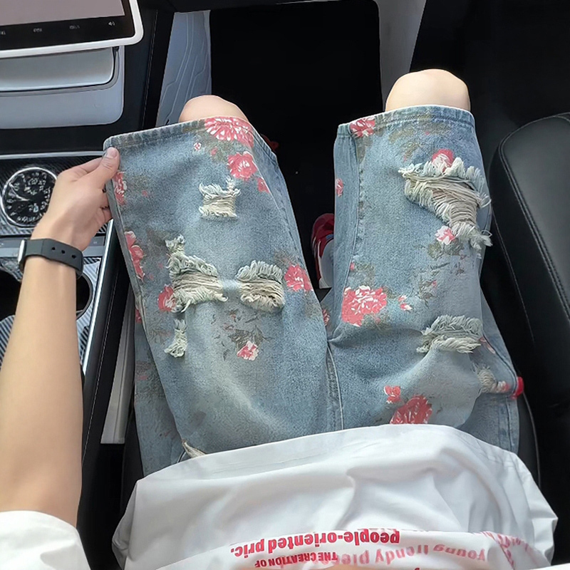 Floral Print Ripped Denim Shorts for Men, Summer Outerwear, American Style High-Waisted Mid-Length Pants, Plus Size, Below the Knee, Four-Fifth Length Pants Floral Print Ripped Denim Shorts for Men, Summer Outerwear, American Style High-Waisted Mid-Length Pants, Plus Size, Below the Knee, Four-Fifth Length Pants