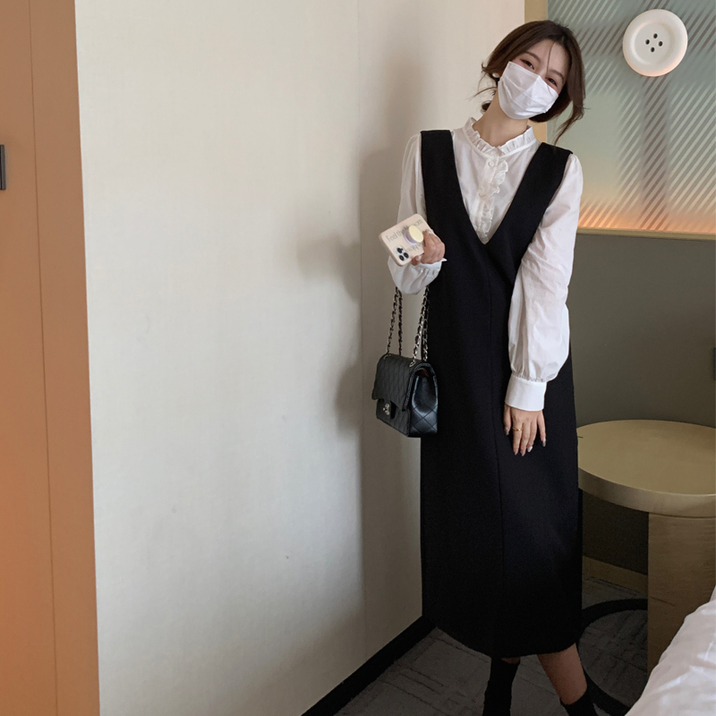 Elegant Suspender Dress for Women 2026 New Spring and Autumn Slimming Dress Black Mid-Length Little Black Dress with Inner Tank Top