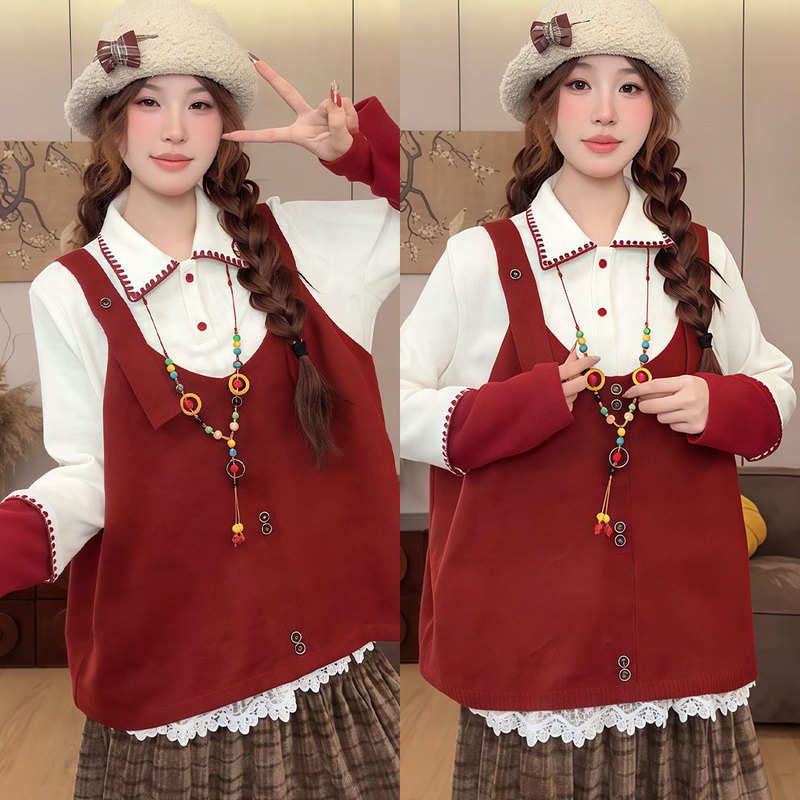 Knitted Suspender Vest with a Turn-Down Collar, Contrasting Lace Shirt for Women, Autumn and Winter Layering, Slimming and Gentle Style Two-Piece Set