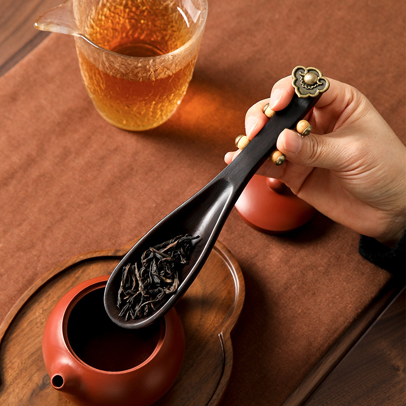 Nostalgia Wood Pipa Tea Spoon Brand New Middle Aged Tea Instrumental Living Room Retro Wind Pure Color Universal Black Sandalwood Tea Needle Tea Spoon-Taobao