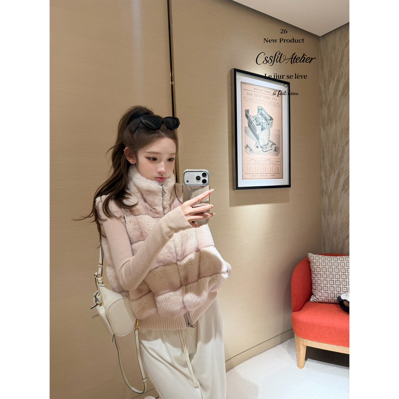 Chisansan 26/Fw Berry White Choco Rex A-Grade Gradient Rex Rabbit Fur Zipper Vest + Hip-Lifting Jeans Chisansan 26/Fw Berry White Choco Rex A-Grade Gradient Rex Rabbit Fur Zipper Vest + Hip-Lifting Jeans