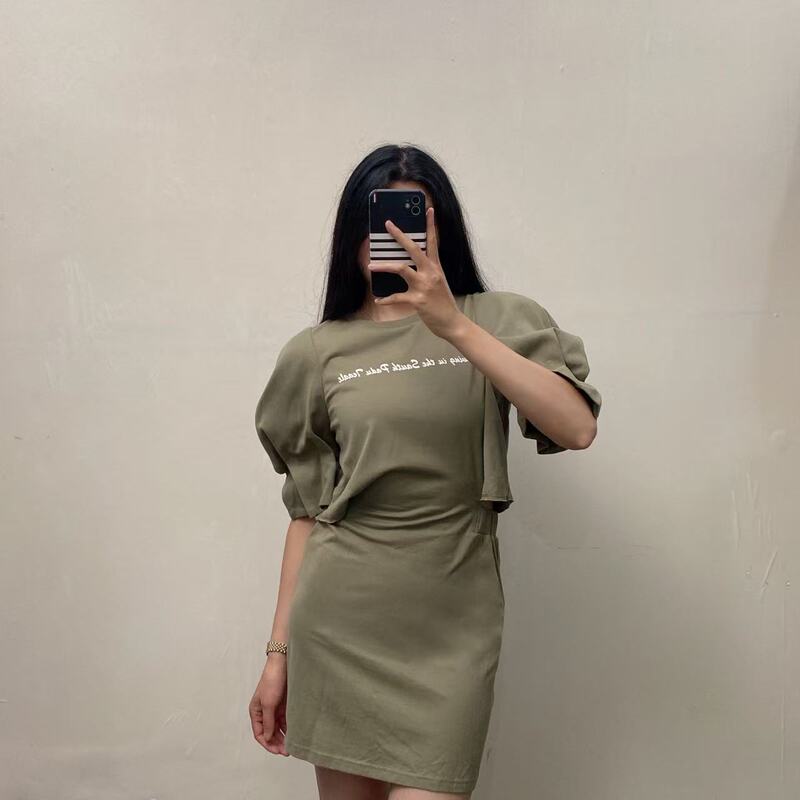 "Miner" Clearance Sale: He Fashion Korean-Style Slim-Fit Hollow-Out Side Zipper Puff Sleeve Dress
