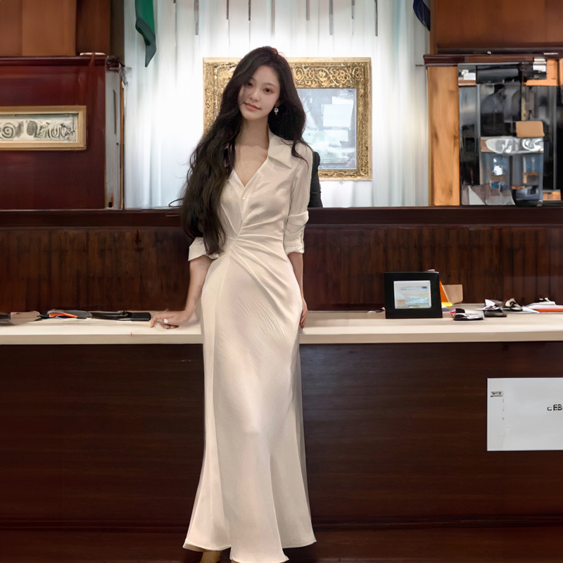 French-Style White Long-Sleeved V-Neck Shirt Dress with a Waist-Cinching, High-End Satin Design and a Unique Fishtail Skirt