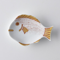 In stock Three Japanese imported Arita-yaki hand-painted snapper-shaped dish Fish-shaped dish Ceramic small plate Japanese dipping dish