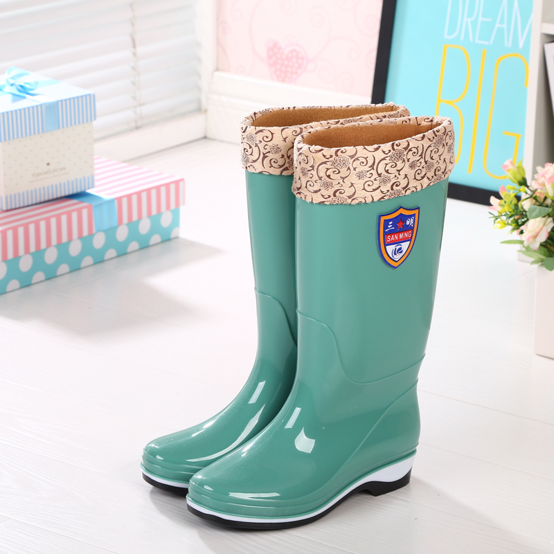 Rain Shoes Women High Cylinder Rain Boots Midtubes Water Boots Water Shoes Plus Suede Non-slip Rubber Shoes Cover Shoes Fashion High Cylinder Rain Shoes Winter