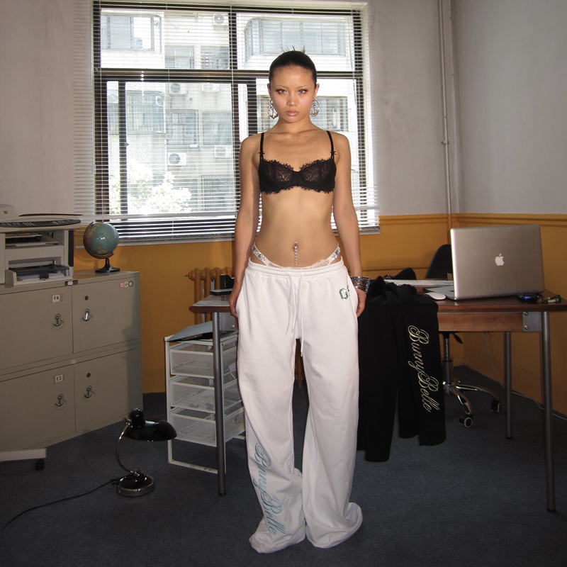 Bornthisway Is Born to Shine X Bunnybelle Millennium Sequin Embroidered Low-Waist Sports Pants Bornthisway Is Born to Shine X Bunnybelle Millennium Sequin Embroidered Low-Waist Sports Pants