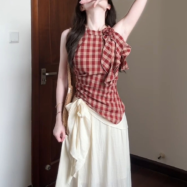 Korean-Style Irregular Halter Neck Suspender Set for Women, New Summer Red Plaid Vest Top and Apricot-Colored Skirt Two-Piece Set