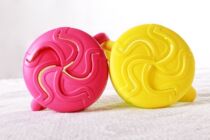 Baby spill-proof snack cup Baby auxiliary food box Childrens fall-proof food storage bowl tableware Childrens tableware