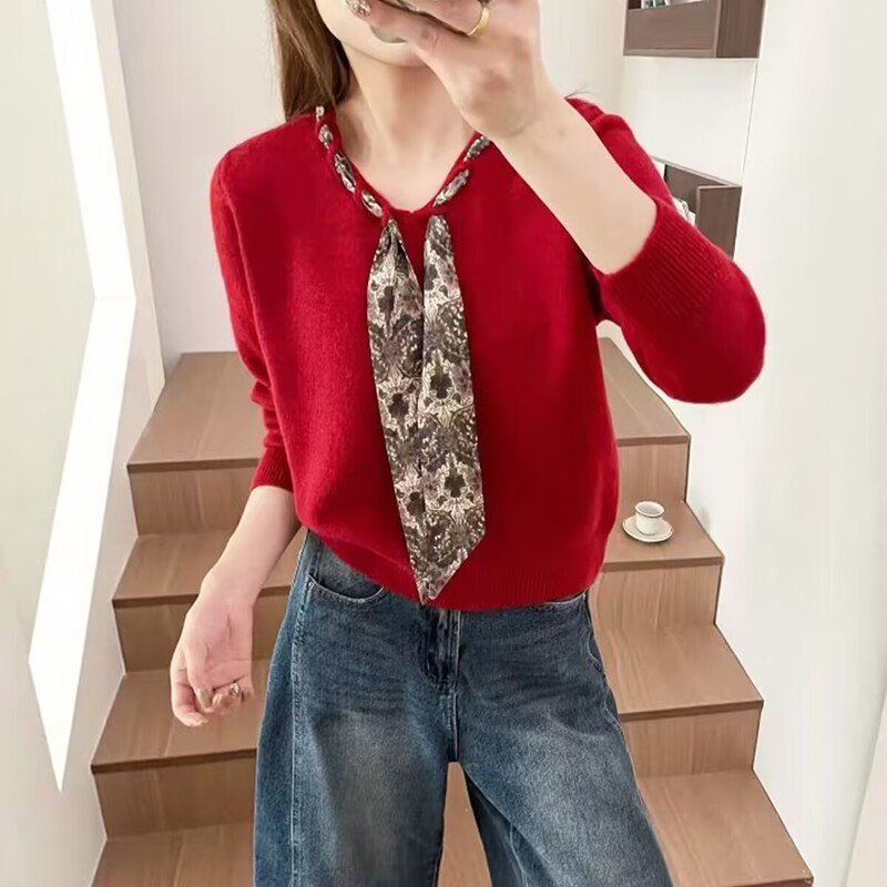 Red Ribbon Silk Scarf V-Neck Knitted Sweater for Women 2026 Autumn and Winter Chanel-Style Outfit Top Base Layer Red Ribbon Silk Scarf V-Neck Knitted Sweater for Women 2026 Autumn and Winter Chanel-Style Outfit Top Base Layer