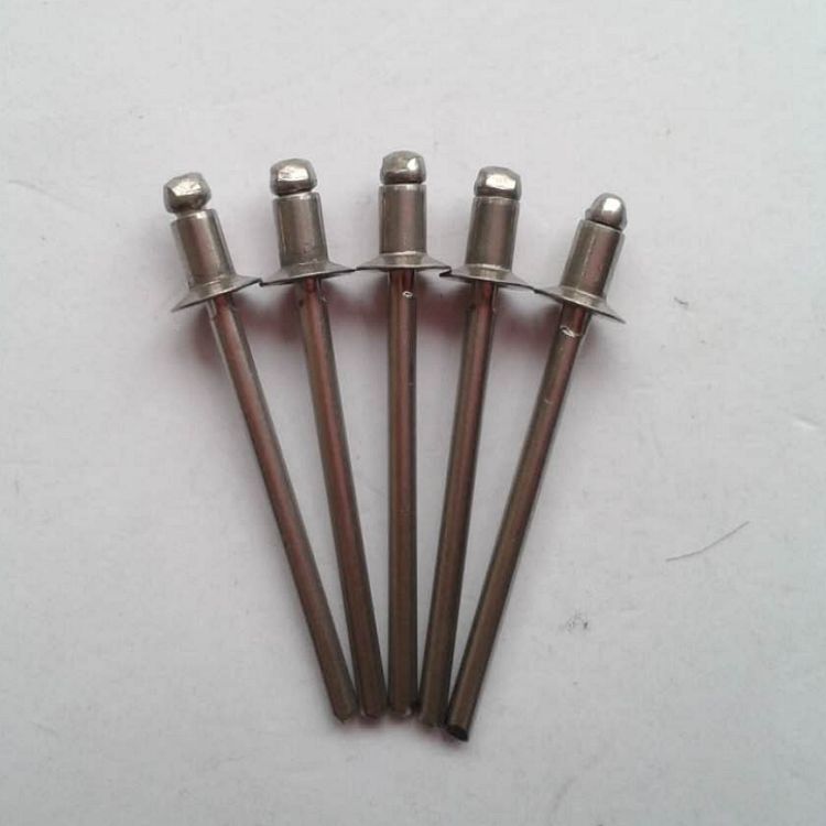 304 full stainless steel countersunk head pumping core rivets flat head stainless steel pull nail salads head stainless steel pull rivets 4 * 6