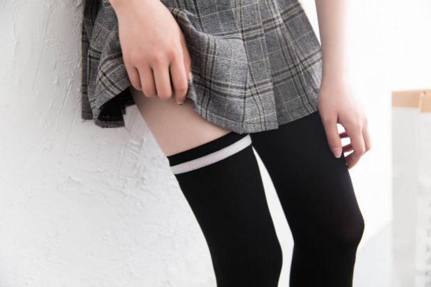 Kích thước lớn dài đùi đùi nữ sọc chống trượt đầu gối vớ dài dài cd transvestite giả giả Nhật Bản quần tất cho bé gái