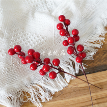 Christmas tree flower ring decorated with small red fruits string simulation 14 fork rich and expensive fruit and fruit berries gift wrapping