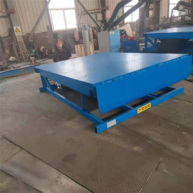Hydraulic boarding bridge Container logistics Hydraulic loading and unloading platform Electric hydraulic lifting platform dedicated unloading