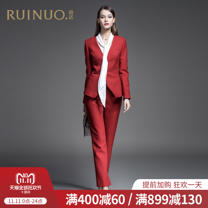 Tailleur femme - Ref 3242747 Image 1