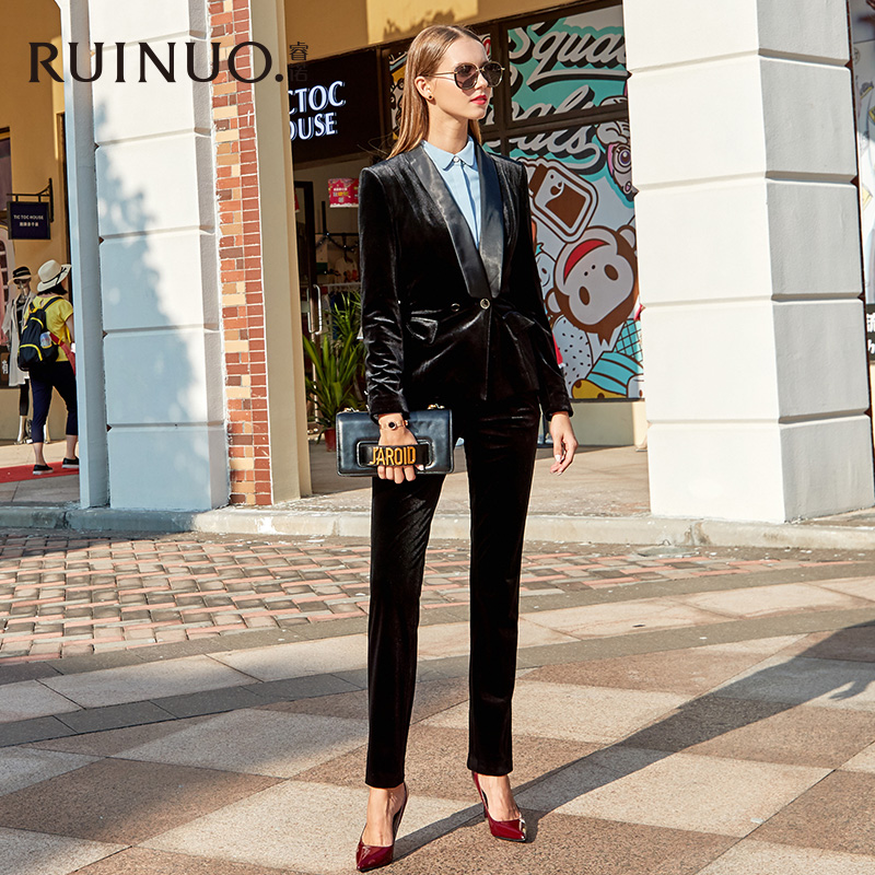 Tailleur femme - Ref 3244912 Image 3
