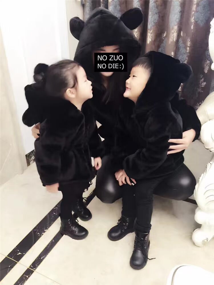 Cha mẹ và con mùa thu đông phiên bản Hàn Quốc của bé trai và bé gái eo giả lông gấu áo khoác trùm đầu áo khoác mẹ và con gái quần áo cotton quần áo gia đình đẹp