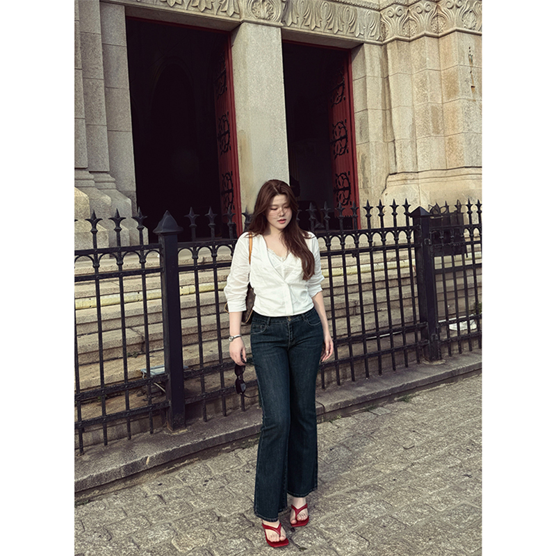 Dmcc Big Honey【Beauty God Arrives】French Style Slightly Chubby mm Slimming Fake Two-Piece White Lace Shirt Top for Women Autumn Dmcc Big Honey【Beauty God Arrives】French Style Slightly Chubby mm Slimming Fake Two-Piece White Lace Shirt Top for Women Autumn