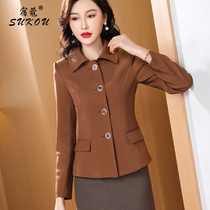 Fashionable brown short coat for women with niche design 2024 spring new style fashionable age-reducing small style suit