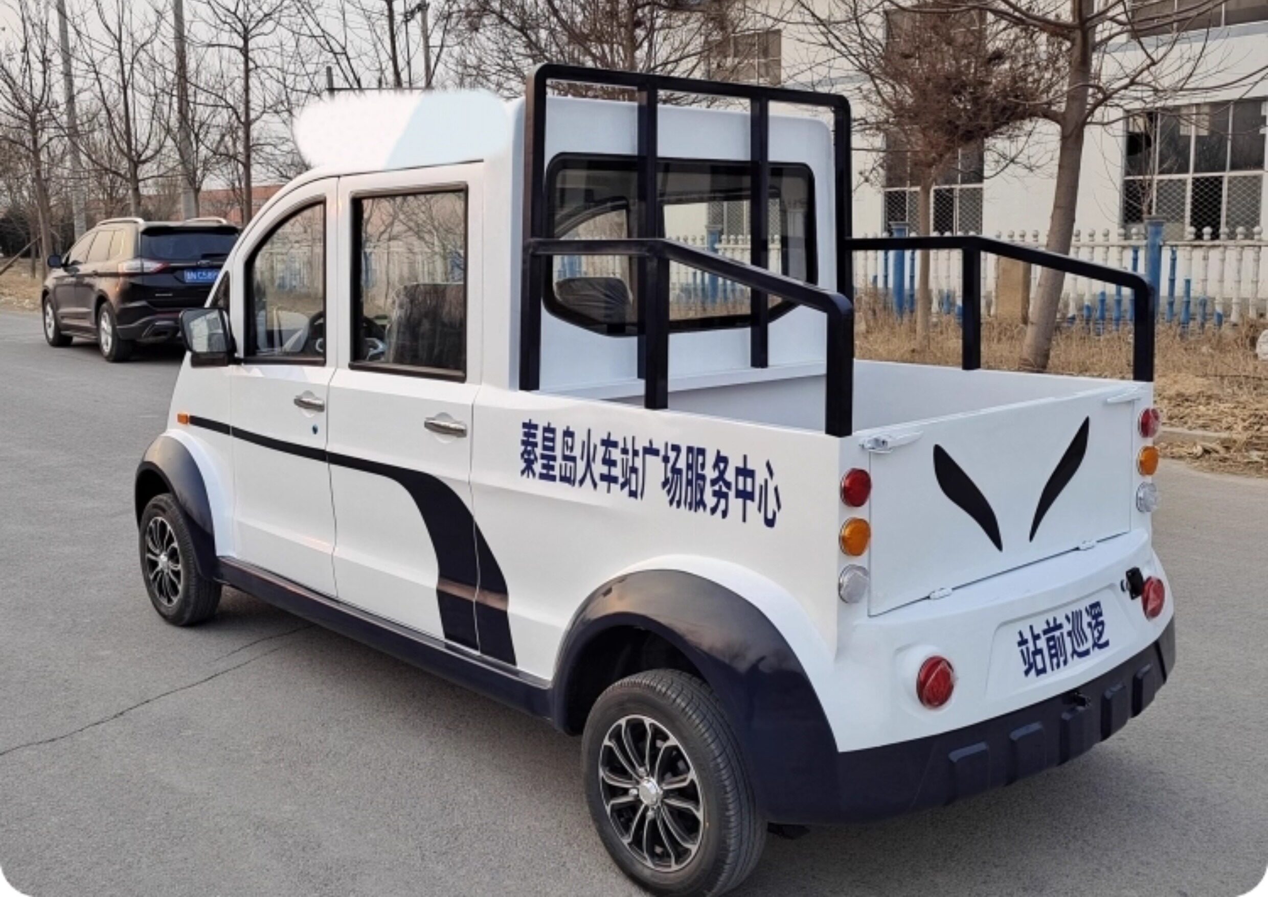 5-6-8 Seat Direct Sales Electric Patrol Car, Four-Wheel Property Security Inspection Vehicle, Fully Enclosed Inspection Vehicle with Doors