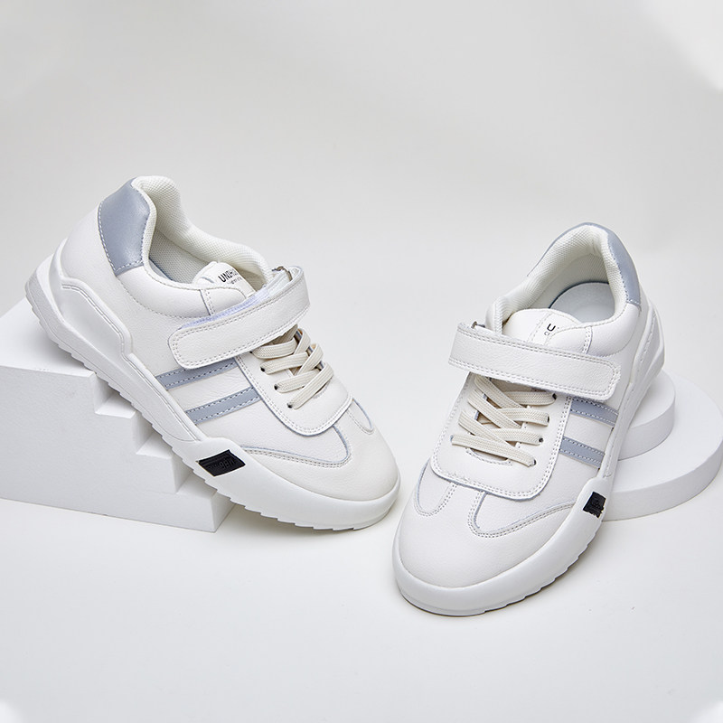 College style children's white shoes luminous new shoes breathable spring and autumn casual shoes primary school students kindergarten sports shoes
