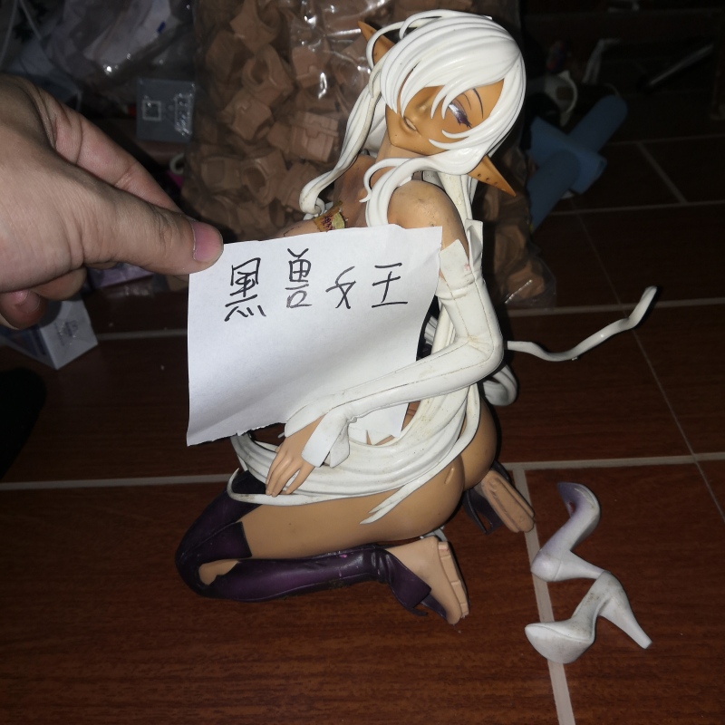Authentic 1/4 Scale Figure, Loose Parts, Corpse, Earrings Included, Missing Tongue, Fat Underwear