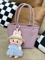 Дымчато-розовый, небольшого размера. Добавьте в коллекцию и получите в подарок кулон из мехового шарика.