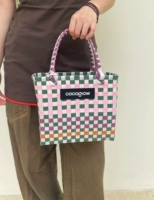 Средний CO Berry Purple Следуйте и собирайте, чтобы получить случайный кулон.