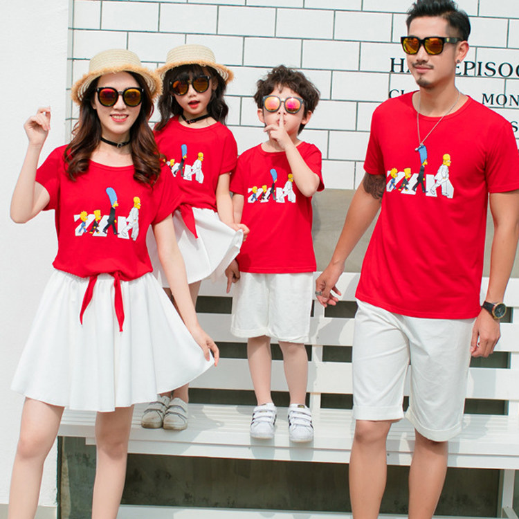 A family of three or four family parent-child wear 2021 summer short-sleeved T-shirt sports suit mother-daughter mother-child wear middle-aged children