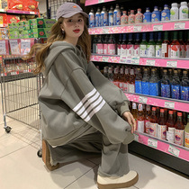 Sports suit womens spring and autumn students Han version loose and thin fashion big code even cap and clothing leisure two sets running