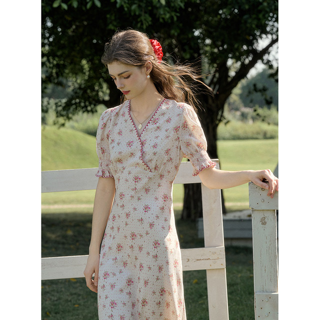 SimpleRetro Pink Peach Sparkling Water French Floral Dress Women's Summer V-Neck Puff Sleeve Slim Tea Break Dress