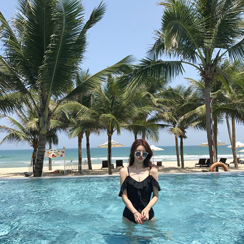 Áo liền thân màu đen xù lông mới của Hàn Quốc. áo 1 mảnh
