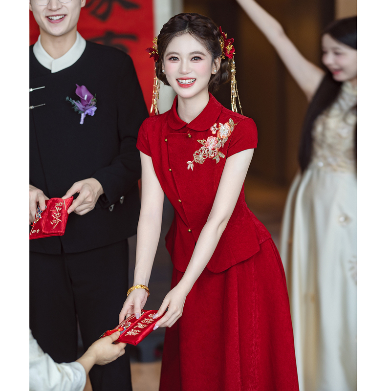 Red Toast Dress, Bride's Cheongsam, New Chinese-Style Engagement Dress, Petite Wedding Suit, Everyday Wearable, High-End for Women Red Toast Dress, Bride's Cheongsam, New Chinese-Style Engagement Dress, Petite Wedding Suit, Everyday Wearable, High-End for Women