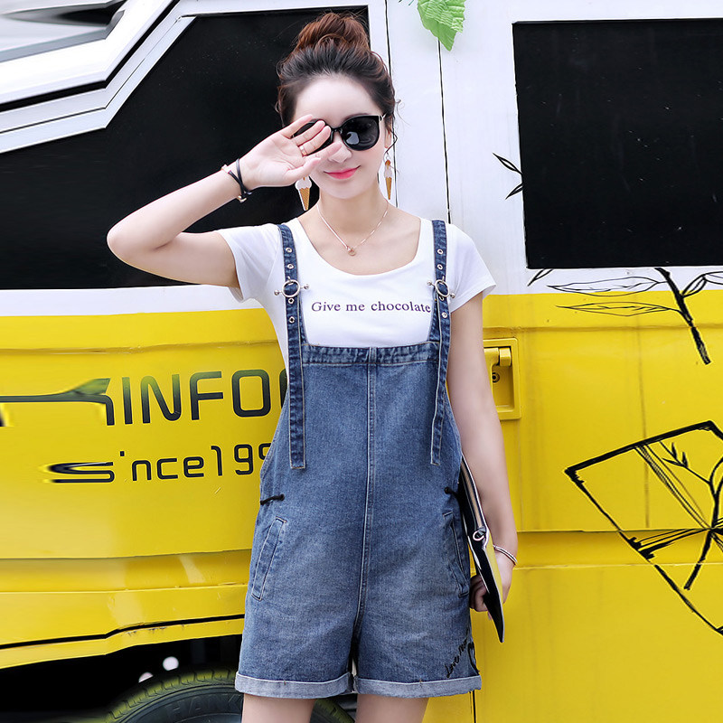 Godelin 2022 summer new women's clothing Korean version loose and thin denim holding baby bag pants girl Harajuku style shorts