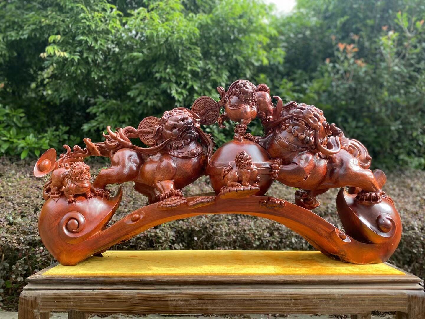 Taihang cliff cypress large-scale root carving landscape gold silk nanmu carving flowers and birds characters animal crafts living room office decoration