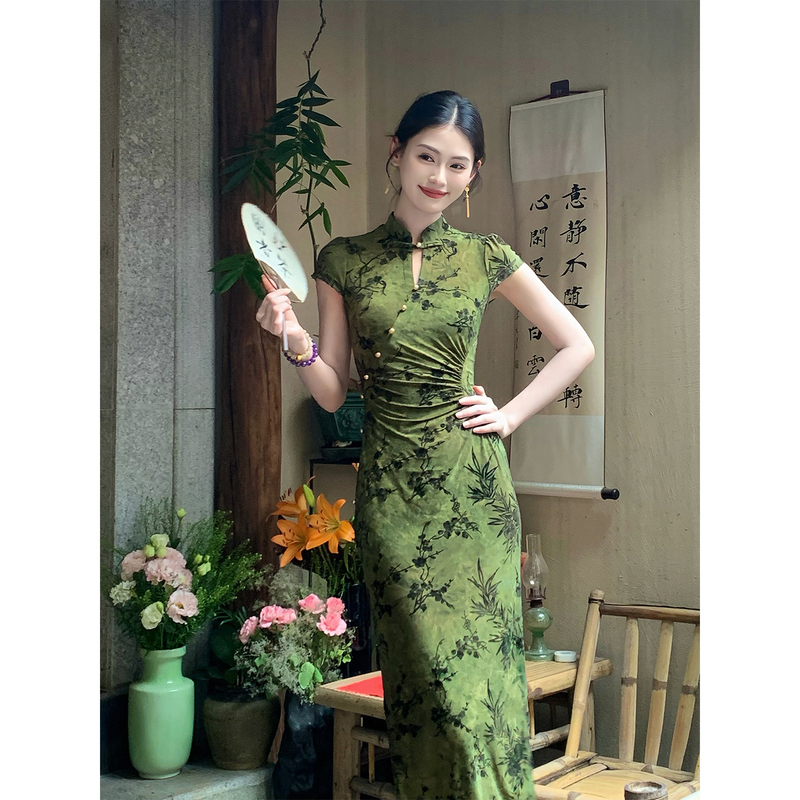 Lingqian Zihhe Xingmo' New Chinese-Style Embroidered Stand-Collar Improved Cheongsam Women's Summer Hollow-Out Waist-Cinching Dress Lingqian Zihhe Xingmo' New Chinese-Style Embroidered Stand-Collar Improved Cheongsam Women's Summer Hollow-Out Waist-Cinching Dress